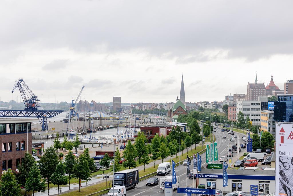 Ibis Rostock Am Stadthafen Εξωτερικό φωτογραφία